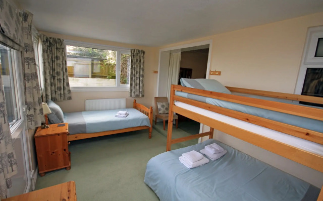 Pine Lodge Guest House