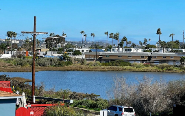 Lakeside Charm in Ocean Beach
