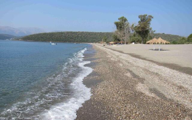 Estia Holiday