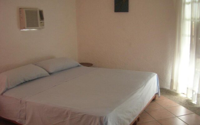 Casa Las Olas Boutique & Beach Club