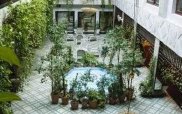 Shelton Green's Hotel