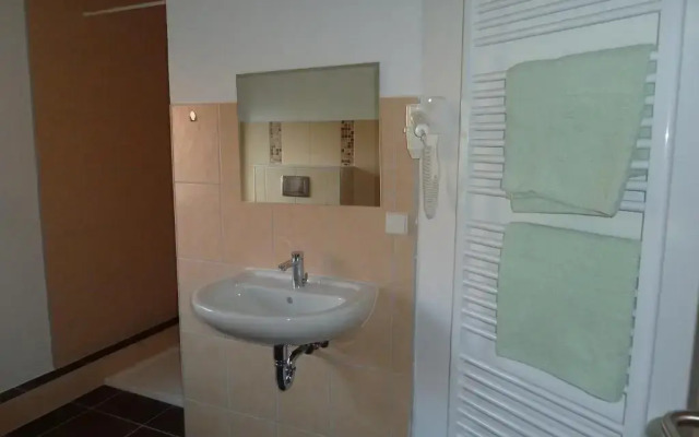 Hostel Wittenberg - Hotel Garni