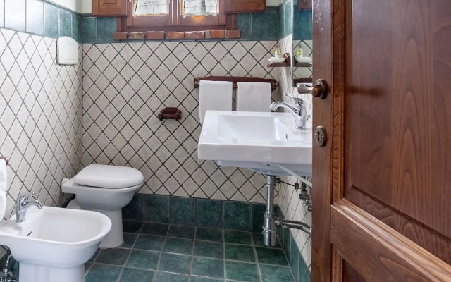 Belvilla by OYO Farmhous With Swimming Pool