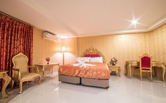 Nakaraj Princess Chiang Rai - Walking Street
