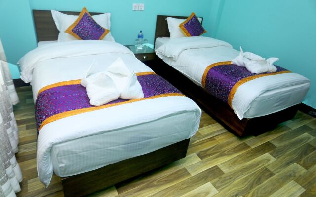 Hotel Rising Home