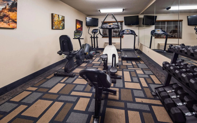 Best Western Plus Berkshire Hills Inn & Suites