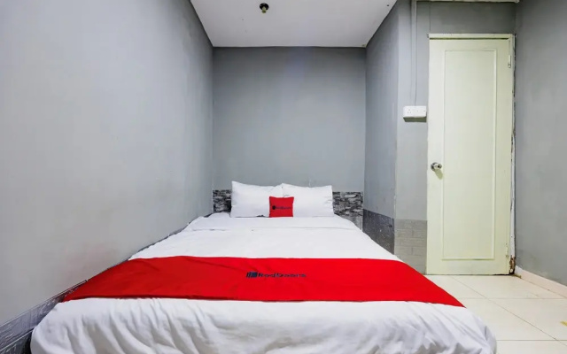 RedDoorz @ Marina City Waterfront