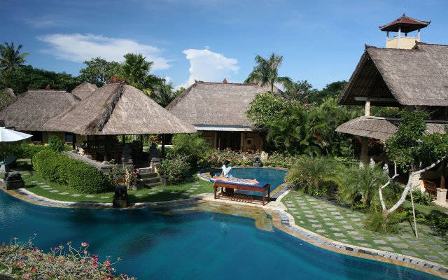 Rumah Bali Nusa Dua