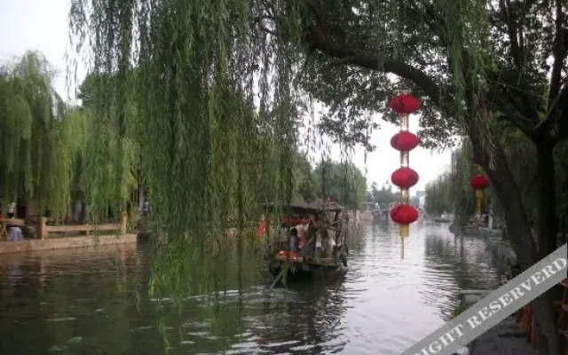 Wangyuege Inn