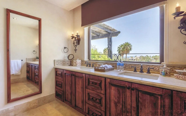 Blue Desert 11 - Casa De La Familia