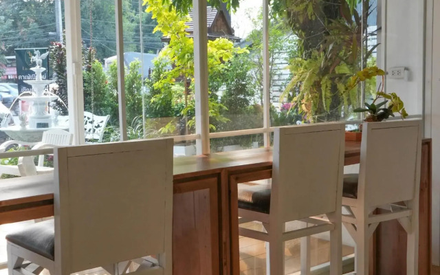 Inspire House Hotel