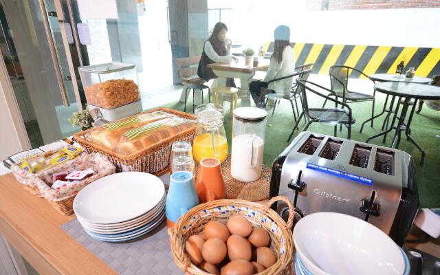 Sunny Hill Guesthouse Hongdae