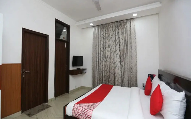 The Destiny Inn by OYO Rooms