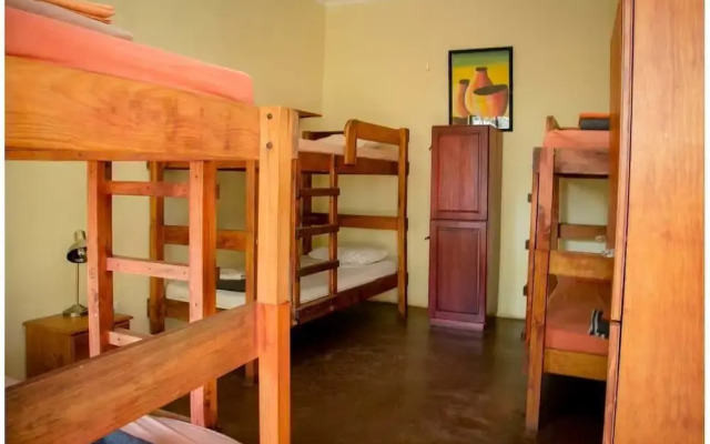 Lidwala Lodge - Hostel