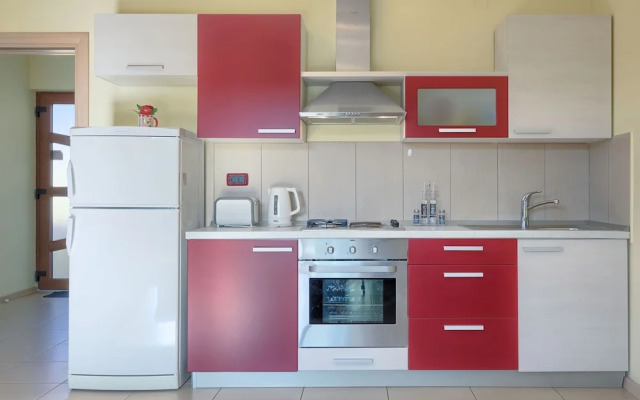 Linden Tree Pula in Pula