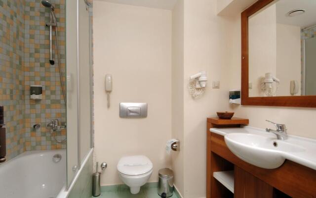 Zena Resort Hotel