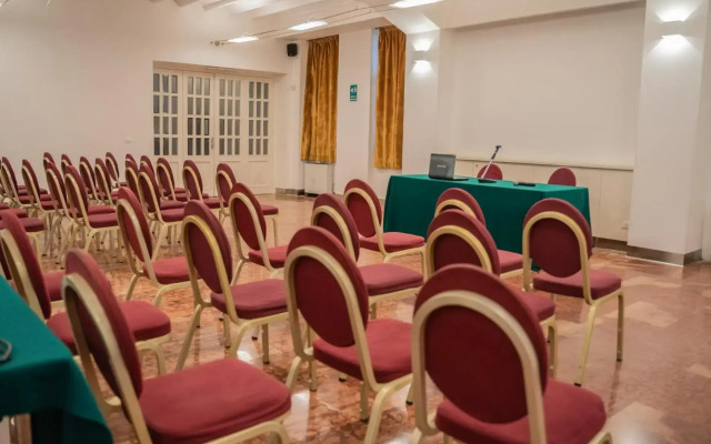 Mediterraneo Hotel & Residence