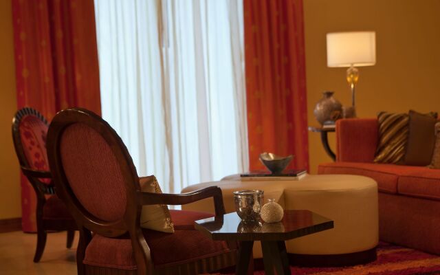 Renaissance® Phoenix Glendale Hotel & Conference Center