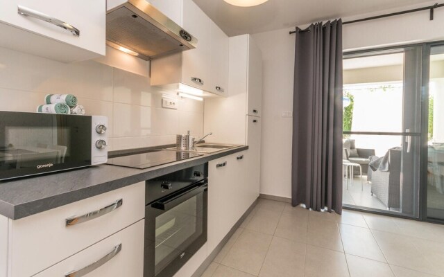 Beautiful Apartment in Sukosan With 2 Bedrooms and Wifi