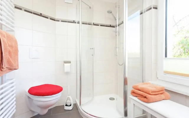 Detached Property With Large Garden in Bad Tabarz spa