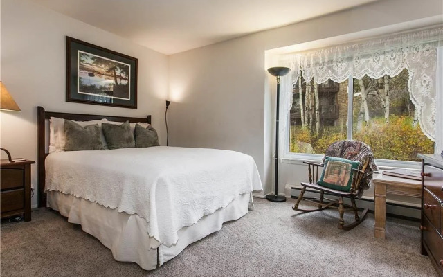 Seasons Four by Snowmass Vacations