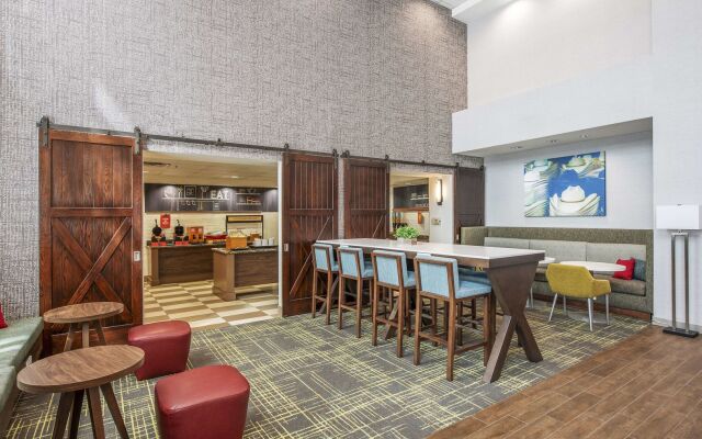 Hampton Inn & Suites-Dallas Allen