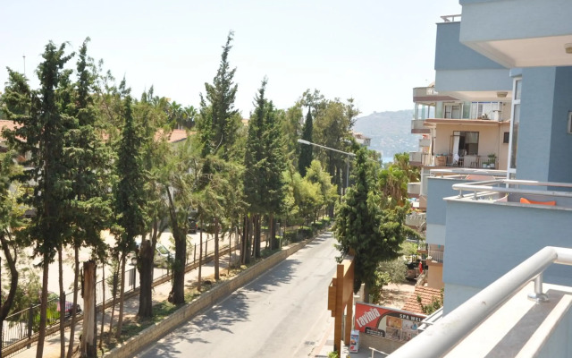 Lavinia Apart Hotel