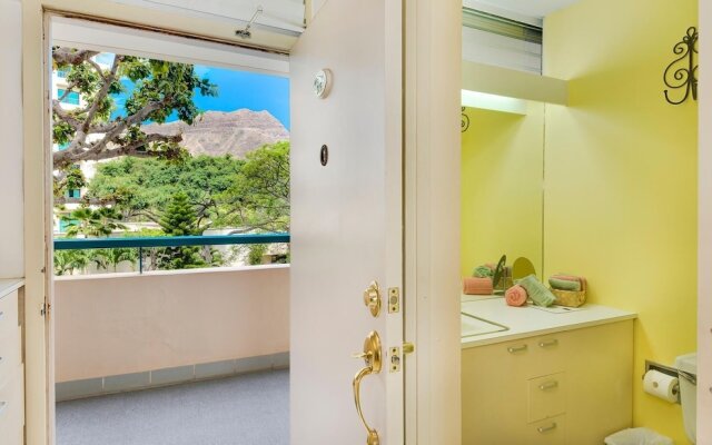 Sans Souci 203 Studio Bedroom Condo