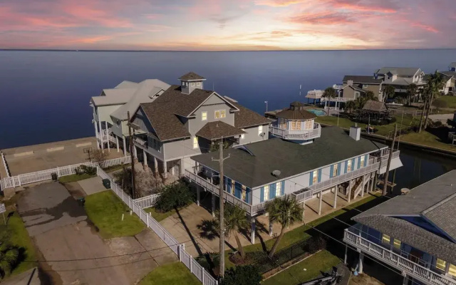 Reelview by Ryson Vacation Rentals