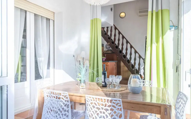 Charming Holiday Home in Empuriabrava With Pool