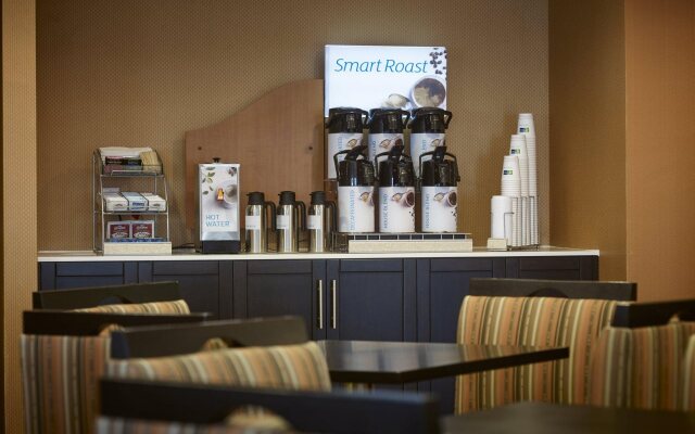 Holiday Inn Express Toronto - North York by IHG