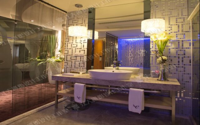 Zhuhai Yinzuo Jingpin Hotel