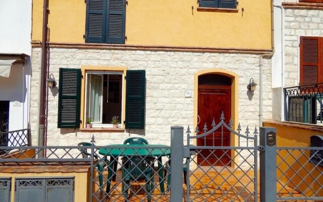 S170 - Sirolo, delizioso trilocale con corte