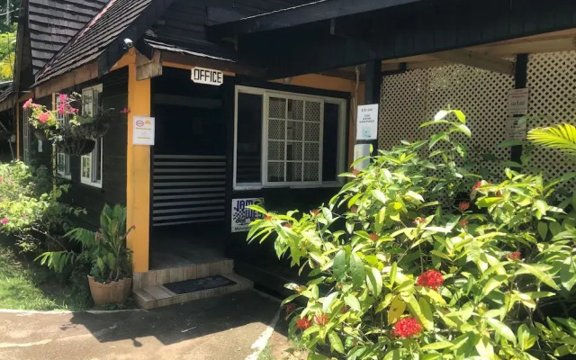 Secret Cabins at Firefly Beach