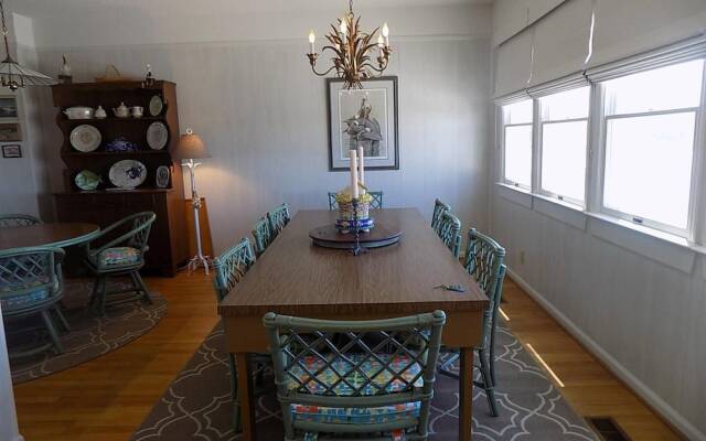 Pelican Perch - 5 Br Home