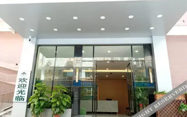 GreenTree Inn(Wuzhou Liangguang Market Municipal Government)