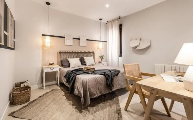 Sebastiano - 3 Bedrooms and Balcony in Almagro