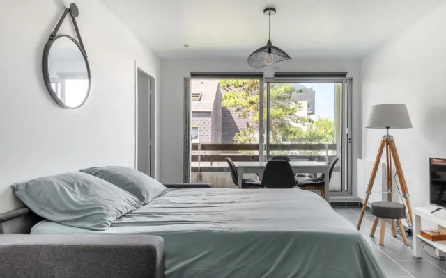 Appt Lumineux - Avec Balcon a 400m de la Plage