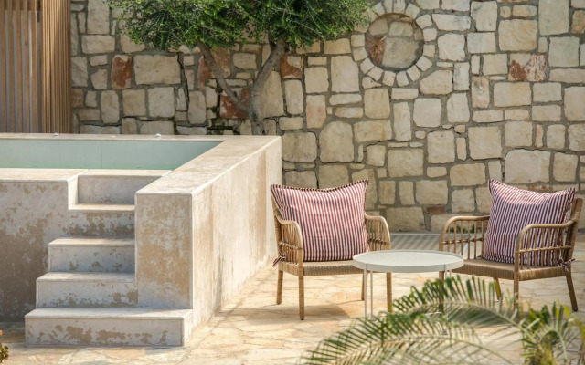 Erietta Aparthotel