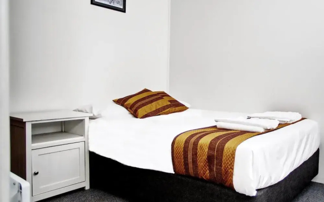 Selwyn Star Motel