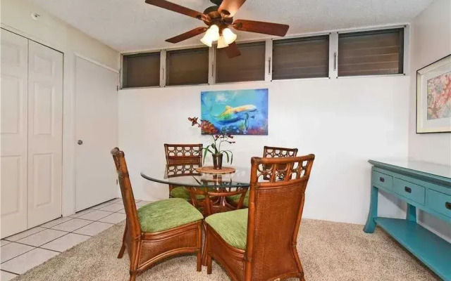 Royal Kahana 1112 by RedAwning