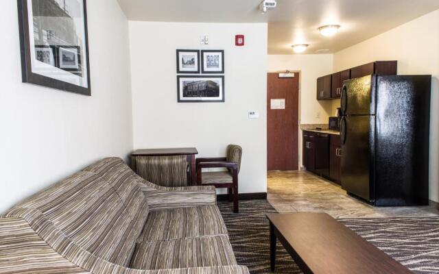 Cobblestone Hotel & Suites – Stevens Point