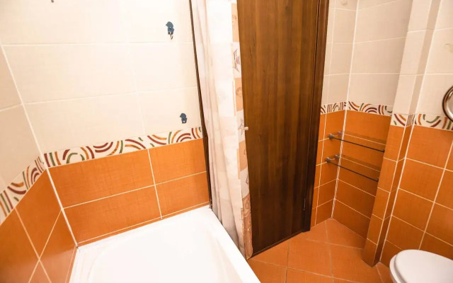 Michurina 15 Chetyrehkomnatnye apartamenty rjadom s KemGU