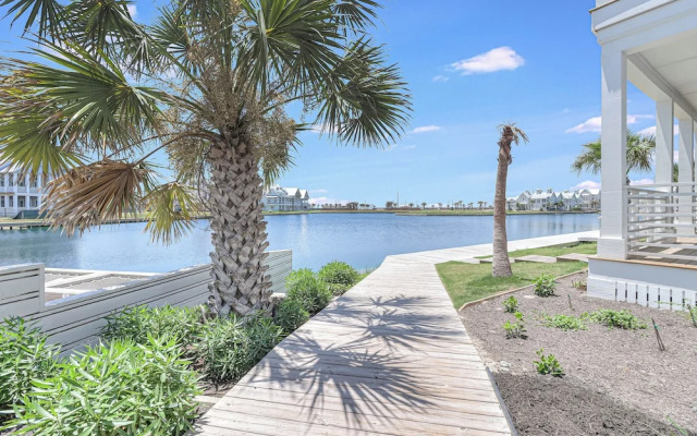 Fun Never Sets 324 DAR