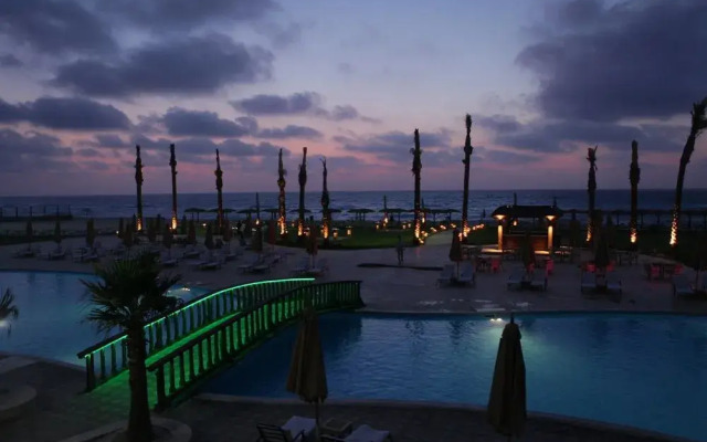 Hilton Borg El Arab