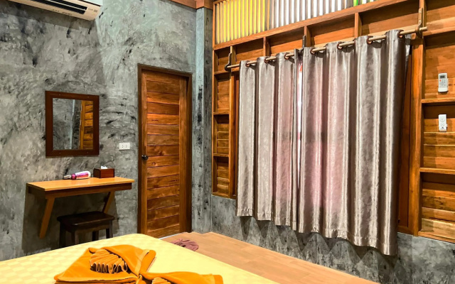 Phi Phi Relax Beach Resort