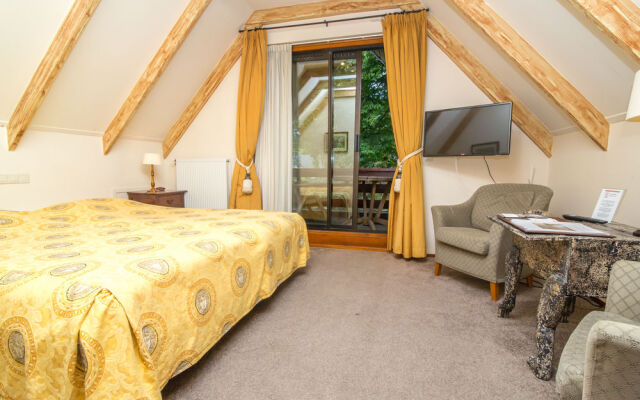 Hampshire Hotel – Hostellerie Schuddebeurs