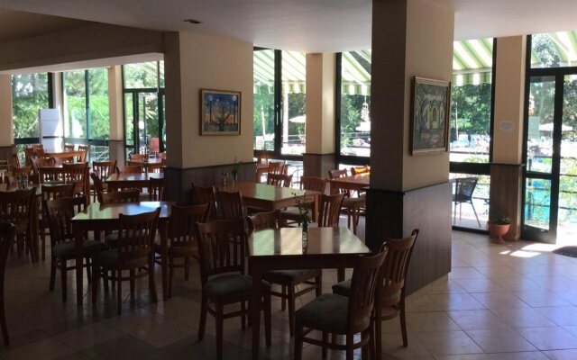 Park Hotel Briz All Inclusive- Free Parking