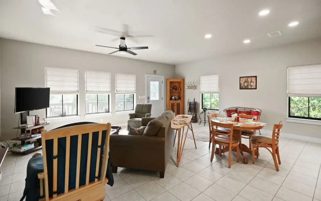 Far View Gasthaus 2 Bedroom Apts by RedAwning