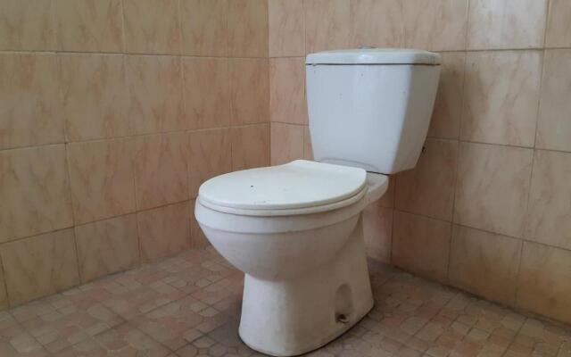 Oyo 2300 Ansori Homestay Syariah